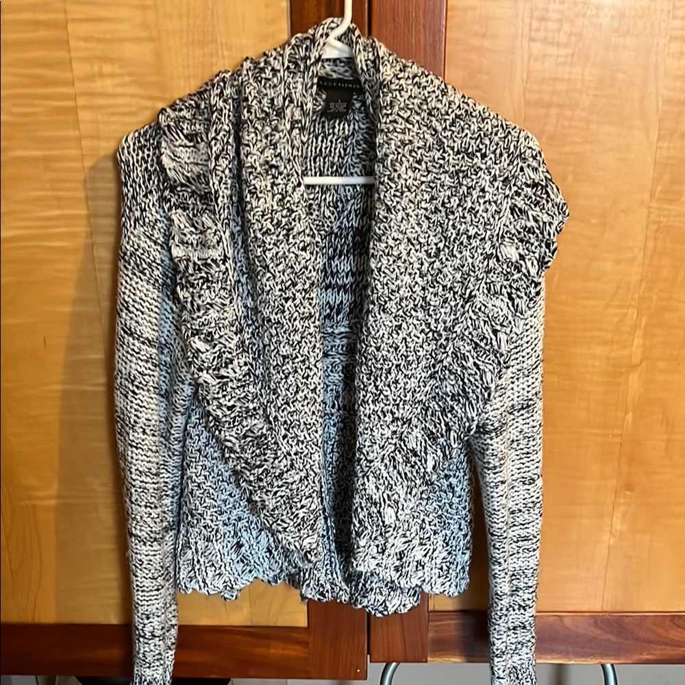Grace elements Sweater shawl